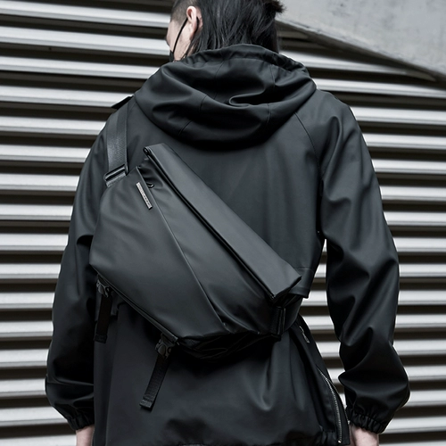 Сумка через плечо, рюкзак, спортивная сумка на одно плечо