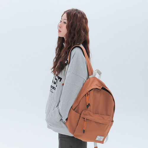 时尚简约户外通勤旅行双肩背包