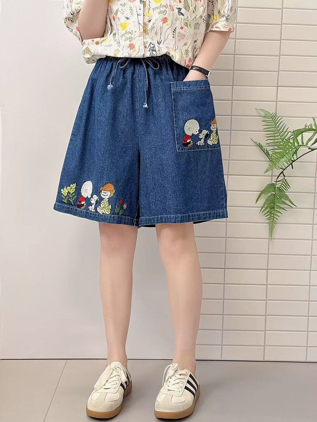 日系文艺卡通刺绣小众别致复古宽松大码牛仔短裤女松紧夏季新款潮