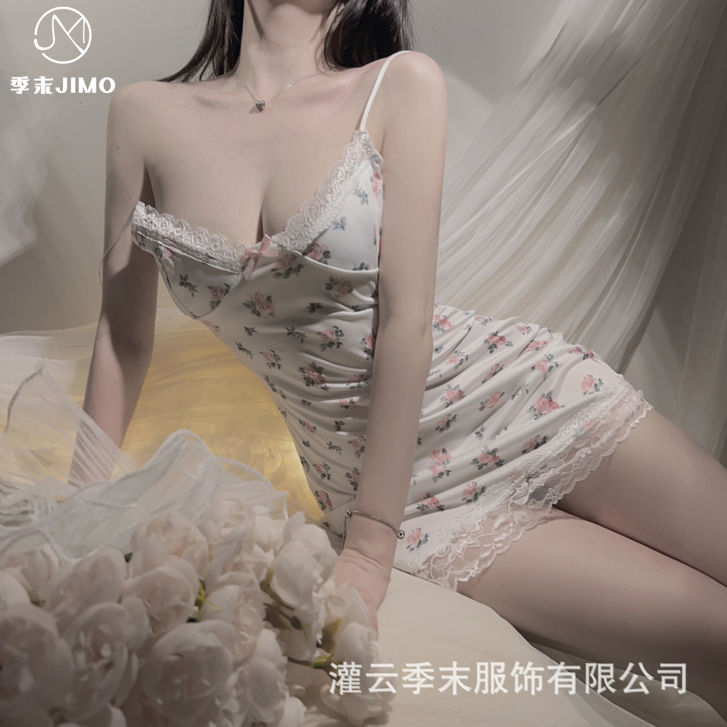 清新小碎花撞色蕾丝拼接性感低胸纯欲风吊带包臀短裙性感睡衣