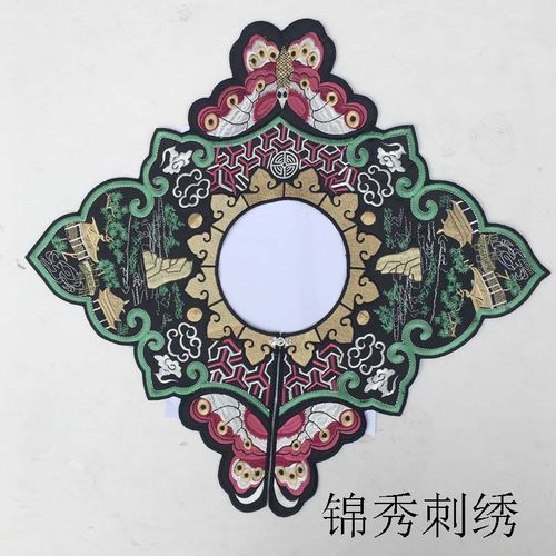 原创明制领口搭配云肩重工刺绣