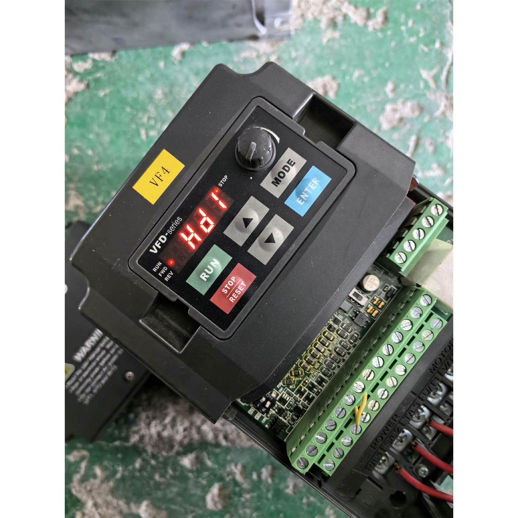 非标价台达c200变频器vfd007cb43a-20 0.75kw询价