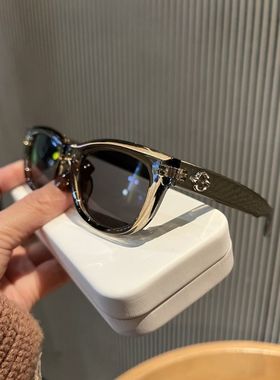 2025新款韩版橄榄绿猫眼墨镜女适合小脸凹造型遮阳ins街拍太阳镜