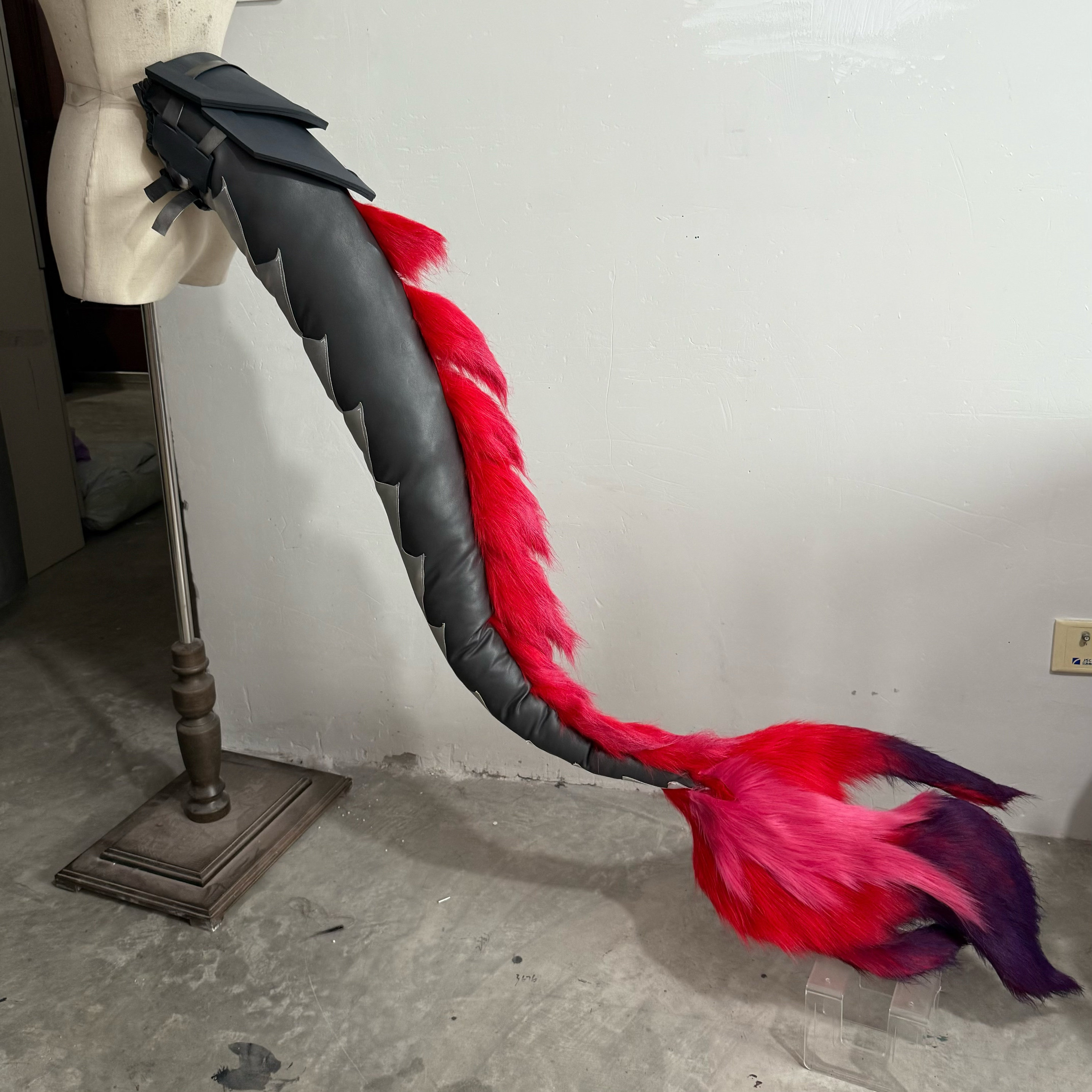 明日方舟余cos尾巴道具定做cosplay尾巴定做图片