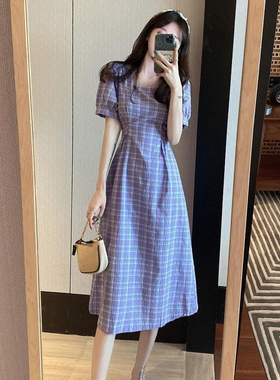 2023年新款约会小裙子轻熟风小心机长裙女装夏显瘦紫色方领连衣裙