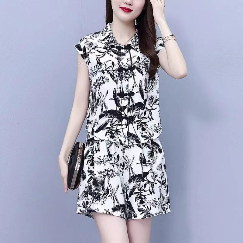 大码女装2025夏季胖mm复古盘扣水墨画印花上衣时尚休闲短裤两件套