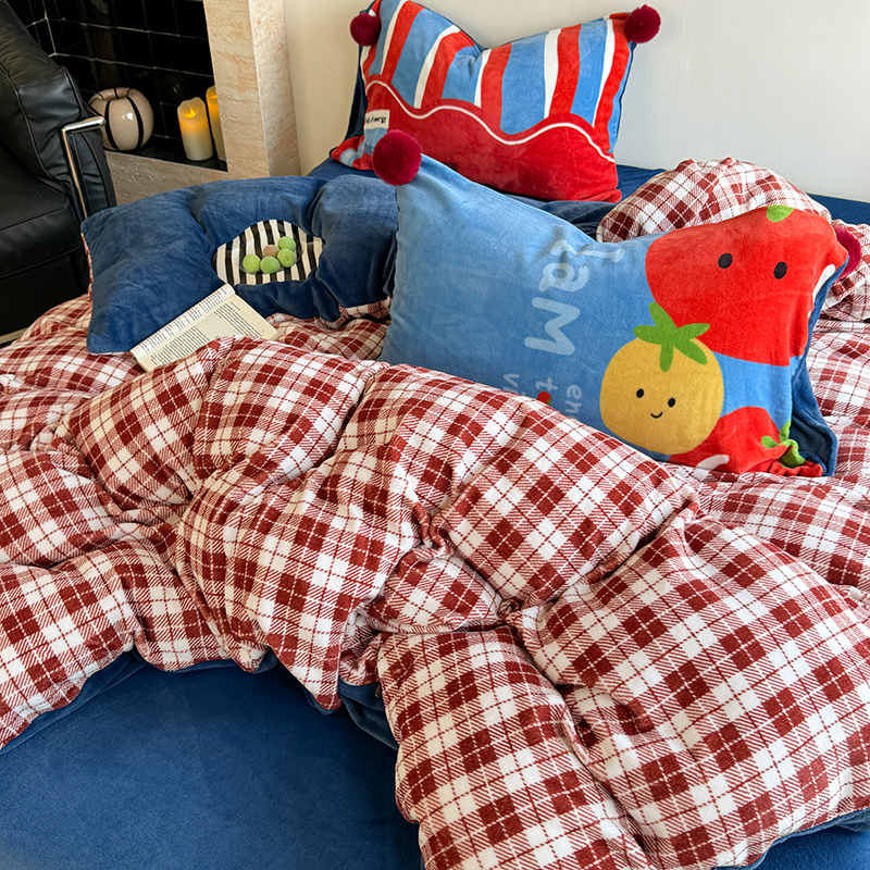 ins甜酷牛奶绒球球四件套