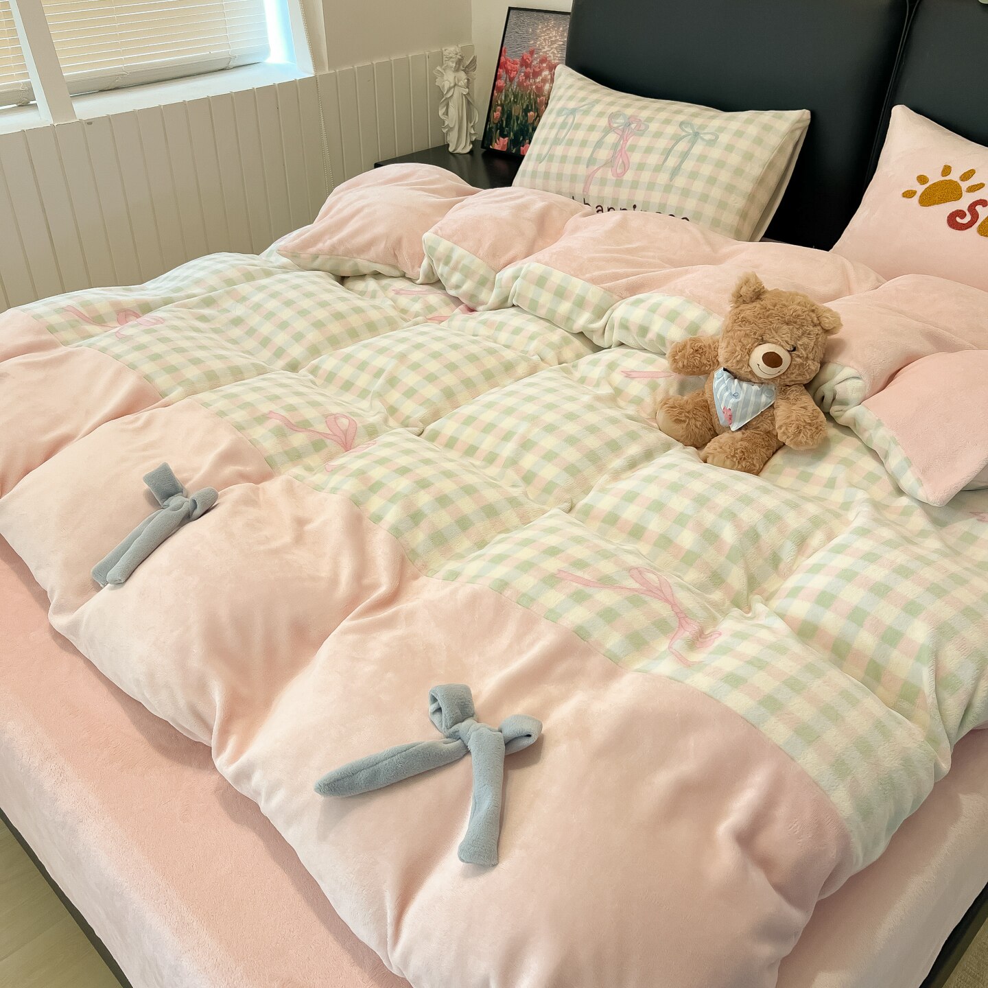 加厚牛奶绒四件套可爱蝴蝶结被套2025新款少女心床品珊瑚绒床单三