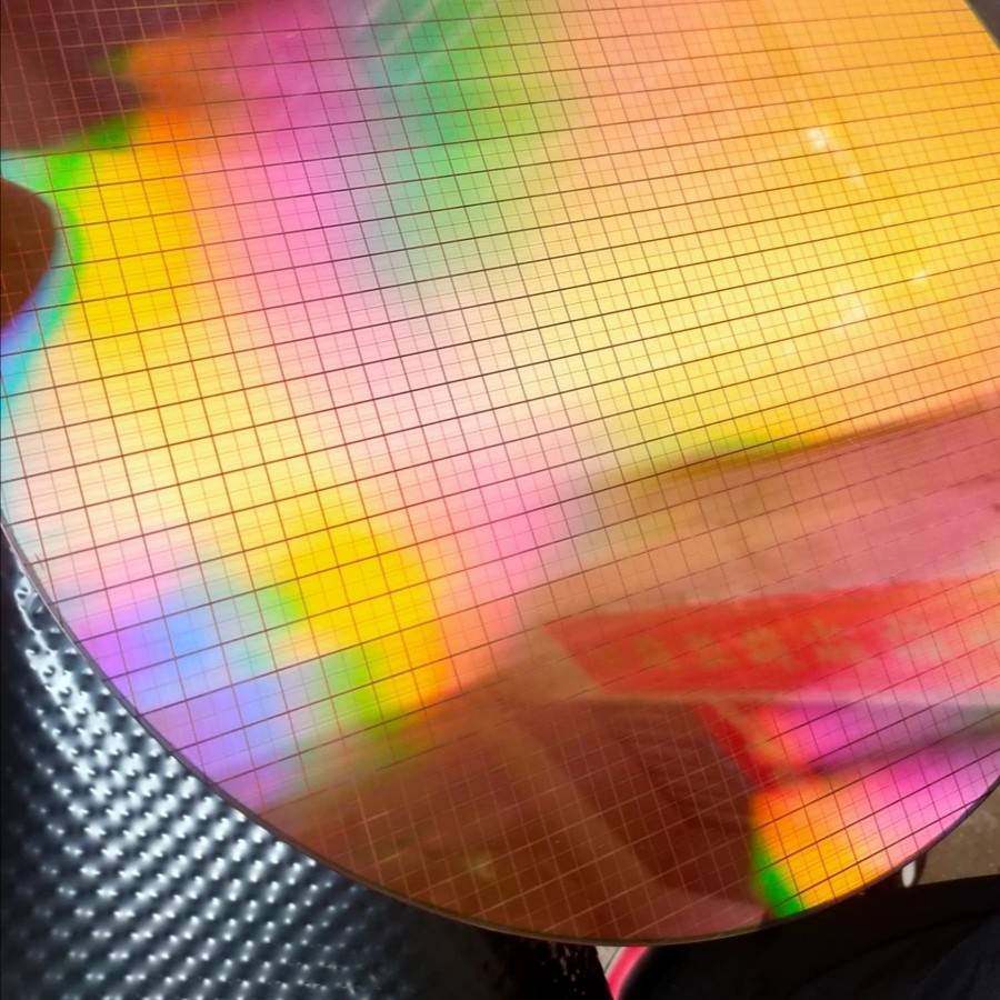 晶圆12寸 光刻图形晶圆 调机 测试 跑片 划片 切割