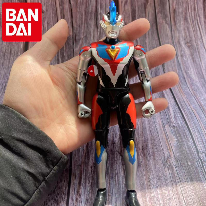 万代发声超可动人偶银河维克特利奥特曼