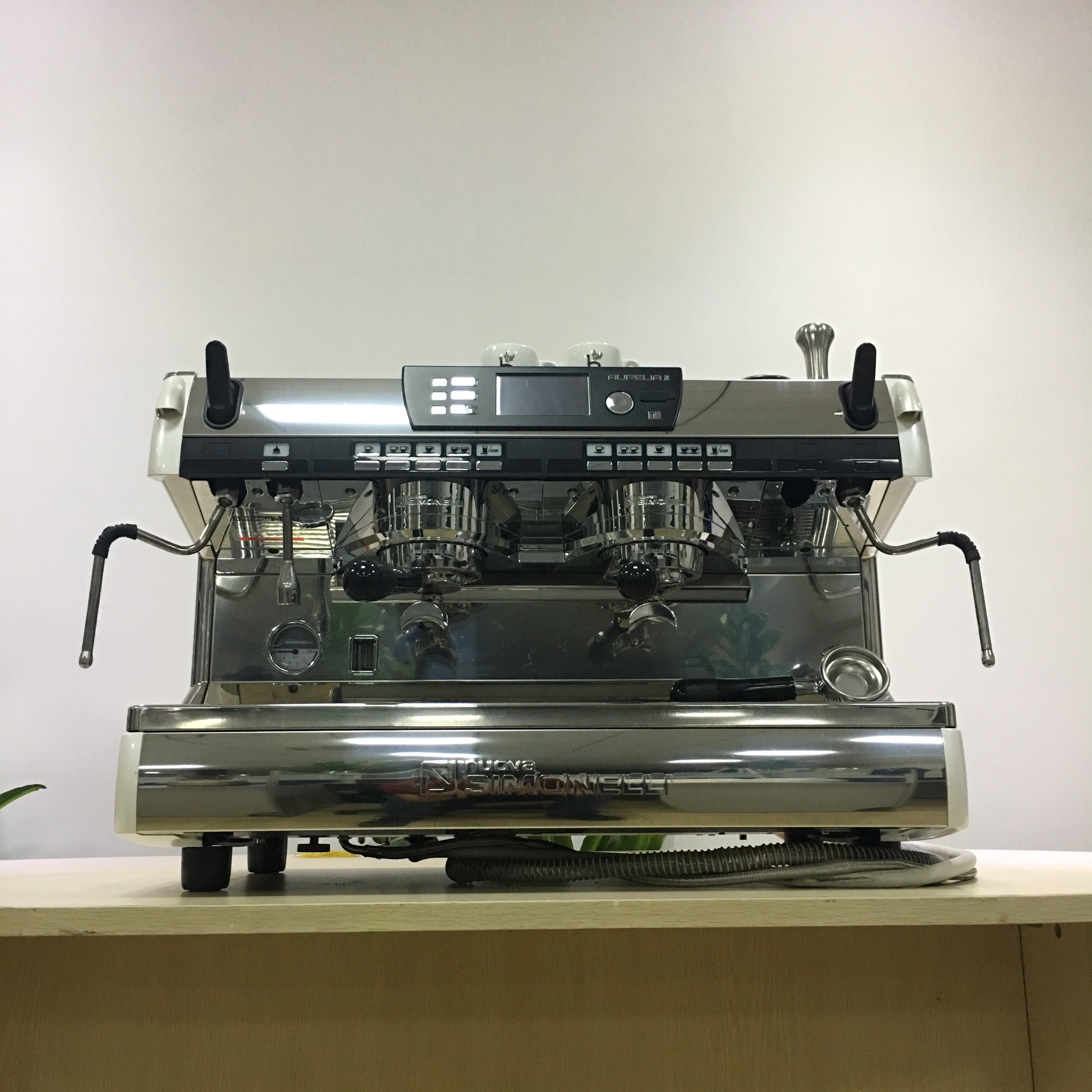 诺瓦半自动商用双头咖啡机