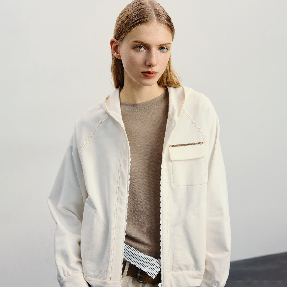 HAVVA天猫专供款拉链连帽卫衣外套短款休闲显瘦上衣2026秋W15170