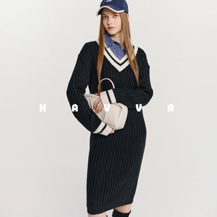 HAVVA舒适好穿直筒针织连衣裙女气质V领宽松中长裙2025秋冬Q9564