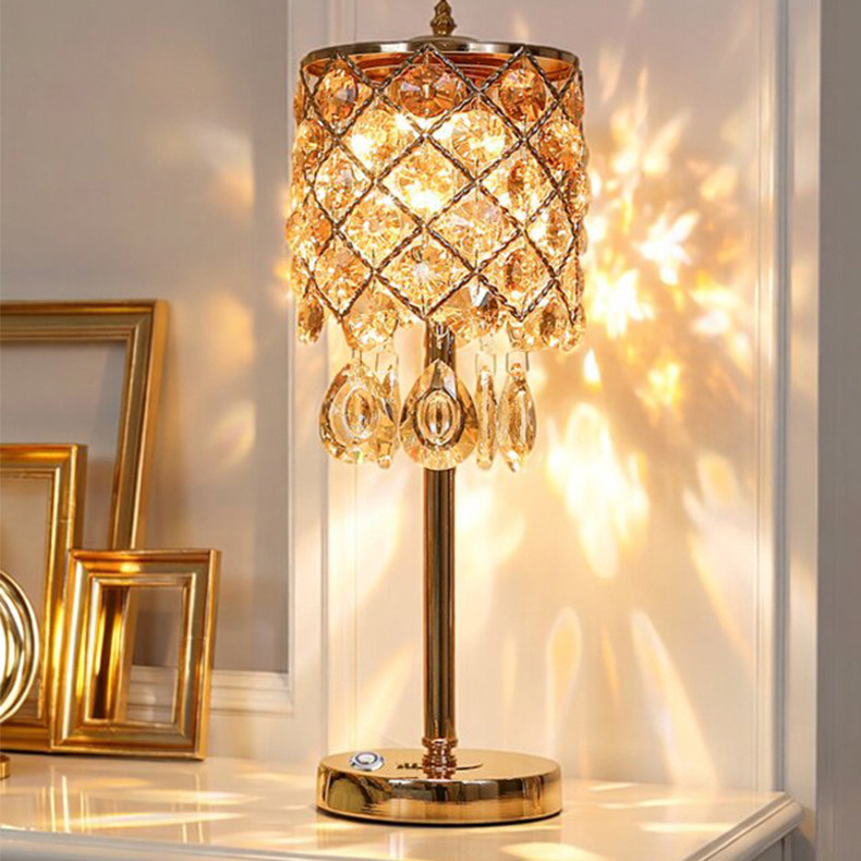 水晶台灯卧室床头灯轻奢高级感简约现代创意触摸结婚床头柜灯饰