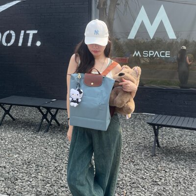 欧洲LONGCHAMP女背包经典款