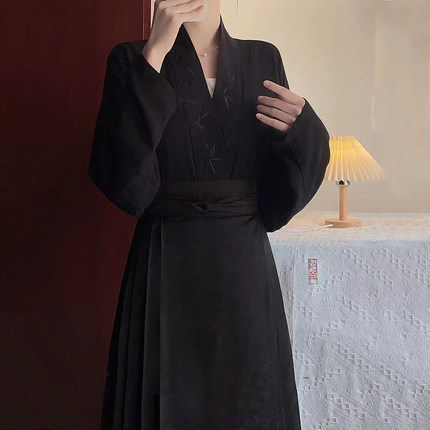 柏粟原创汉服女宋制交领飞机袖暗纹提花新中式改良国风上衣春夏款