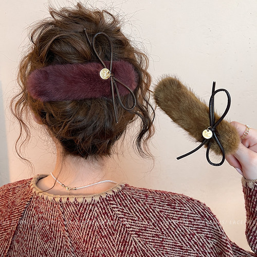 皮质蝴蝶结毛绒鸭嘴夹发夹女