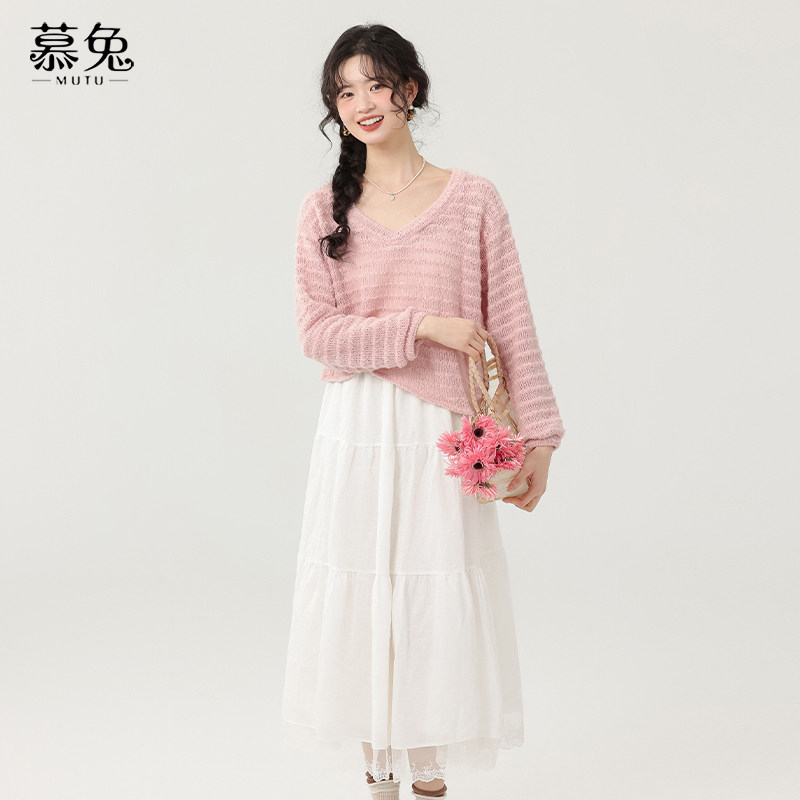 慕兔温柔风白色吊带连衣裙女2026春季新款V领长袖针织衫两件套装,女装/女士精品,连衣裙,淘宝优惠券,粉丝福利购,淘宝优惠卷