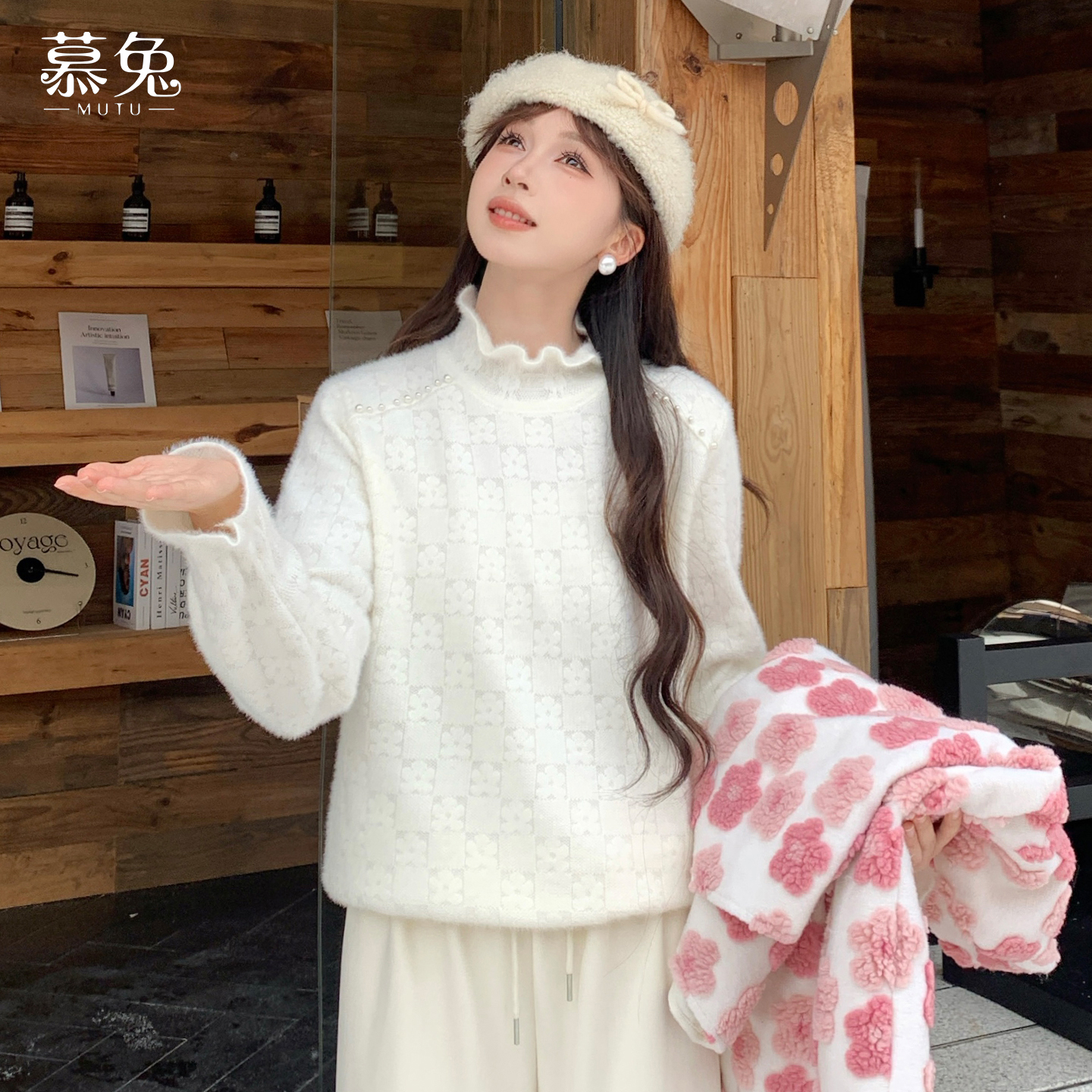 慕兔半高领花边格子针织衫