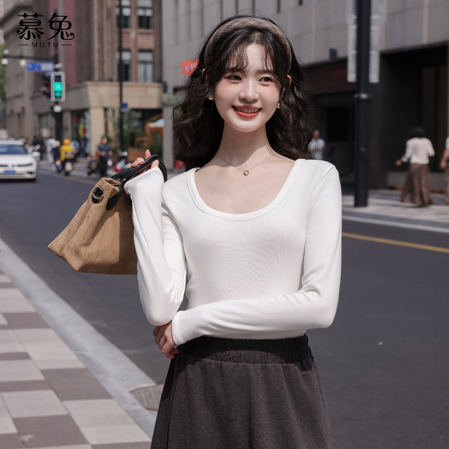 慕兔韩系休闲低圆领长袖t恤