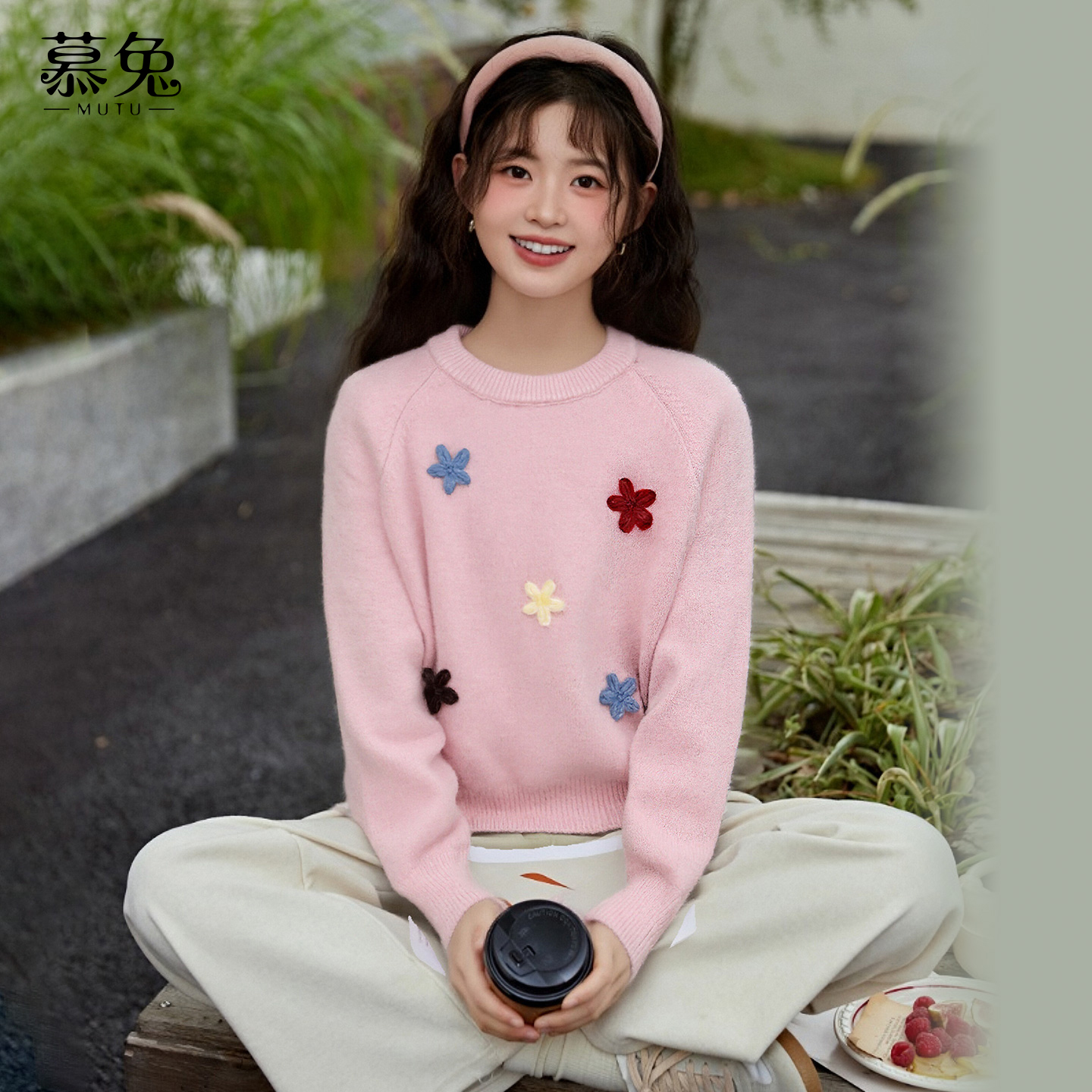 慕兔奶呼呼黄色花朵毛衣