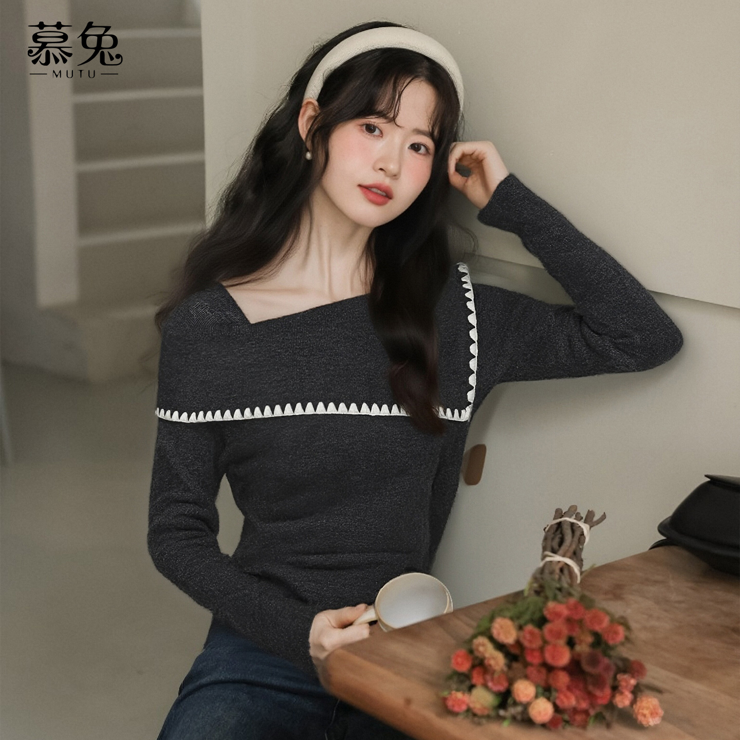 慕兔法式气质方领长袖针织衫