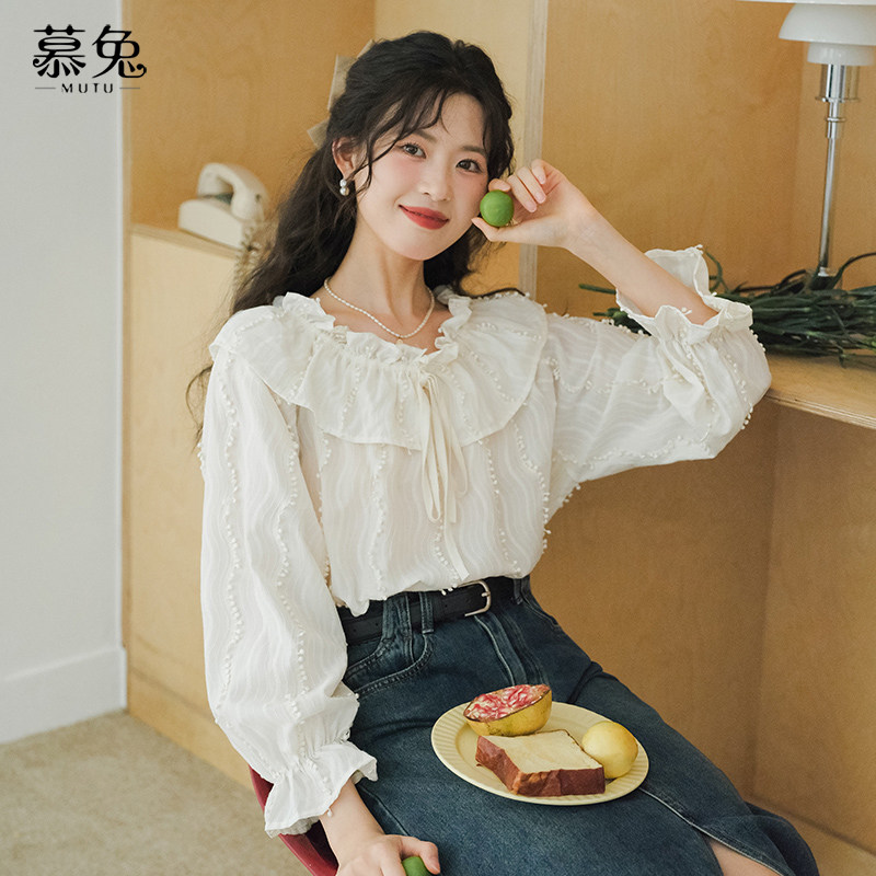 慕兔法式长袖一字肩荷叶边衬衫