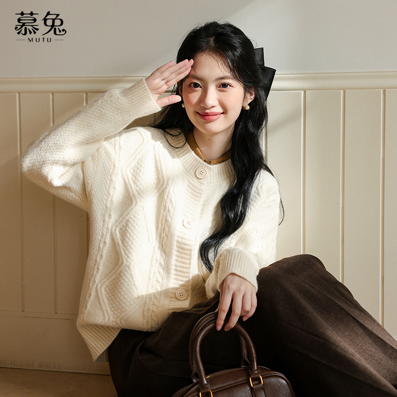 慕兔慵懒风麻花毛衣开衫外套女2025秋季新款外搭宽松针织长袖上衣