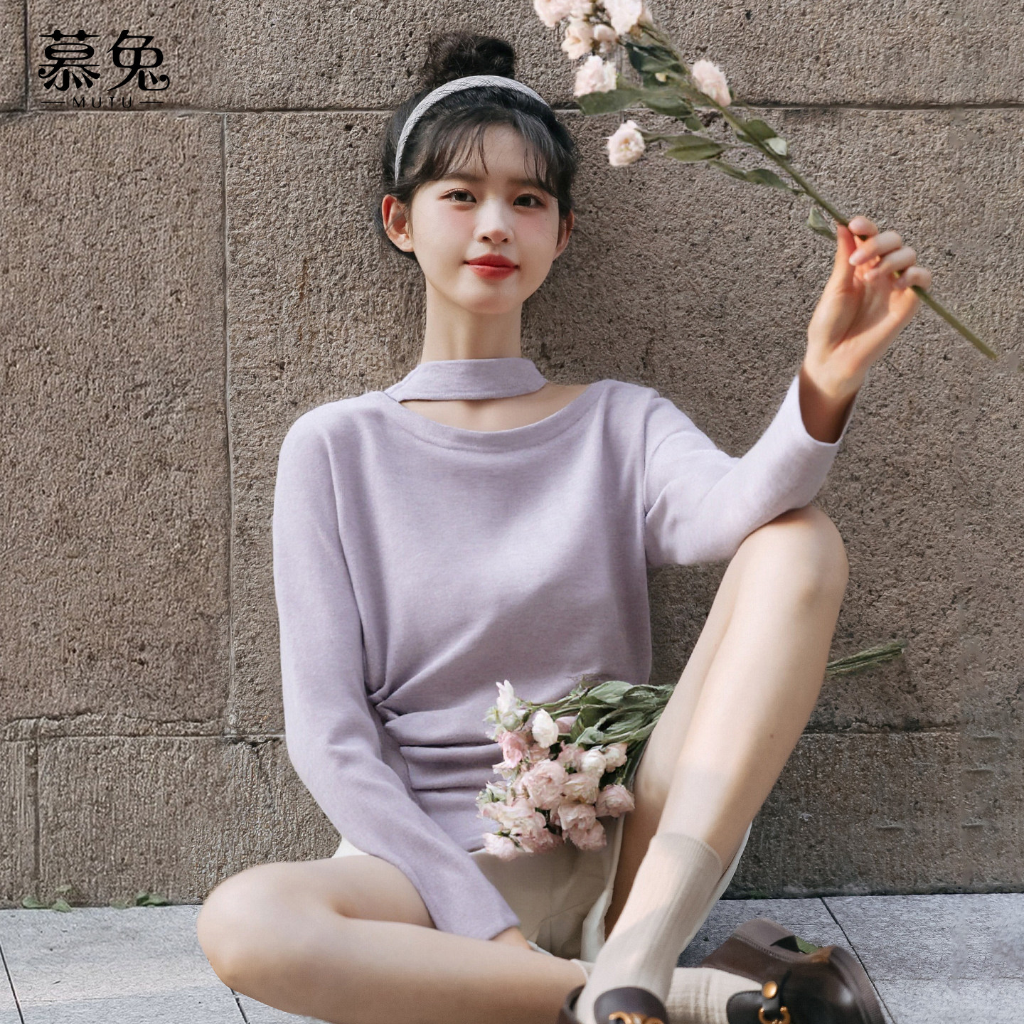 慕兔复古纯欲挂脖斜领长袖t恤女2025冬季新款气质不规则掐腰上衣,女装/女士精品,T恤,淘宝优惠券,粉丝福利购,淘宝优惠卷