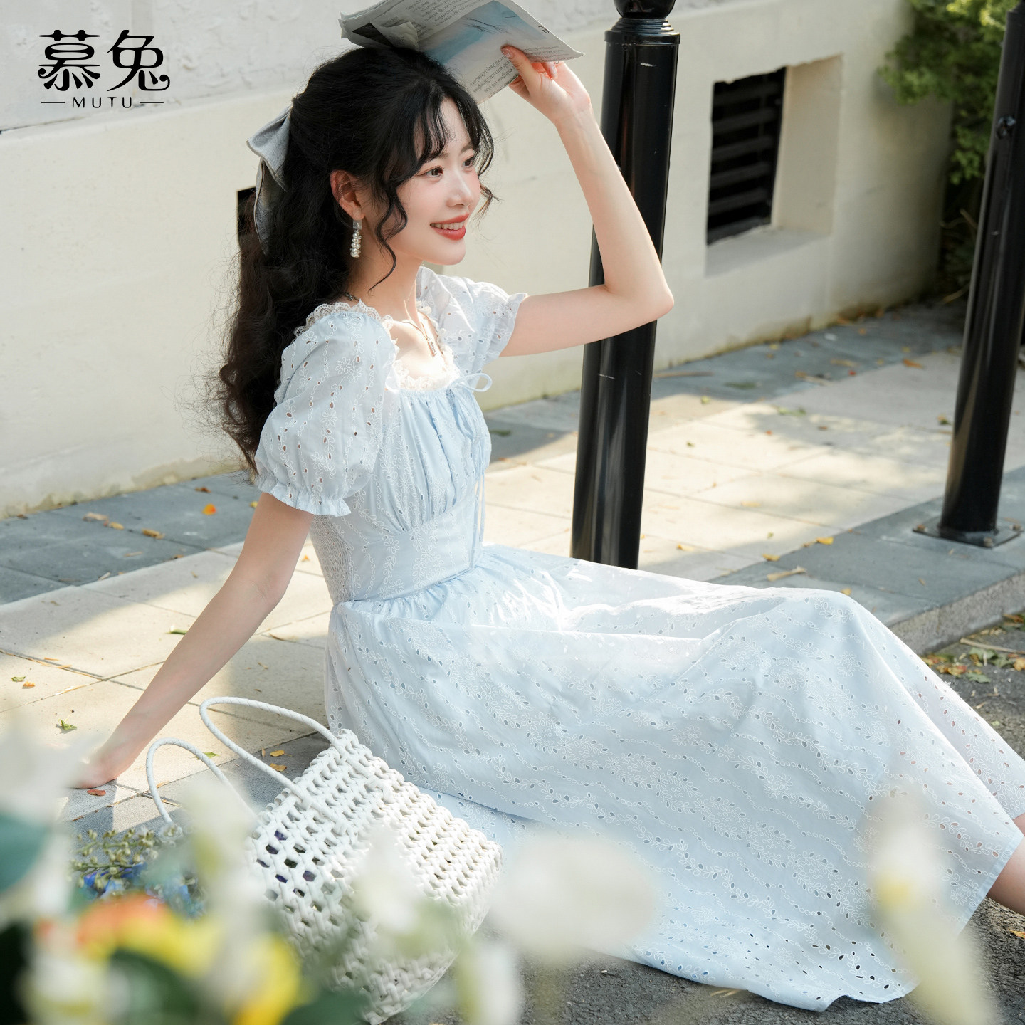 慕兔法式方领镂空短袖连衣裙女2025夏季新款小个子收腰显瘦a字裙,女装/女士精品,连衣裙,淘宝优惠券,粉丝福利购,淘宝优惠卷