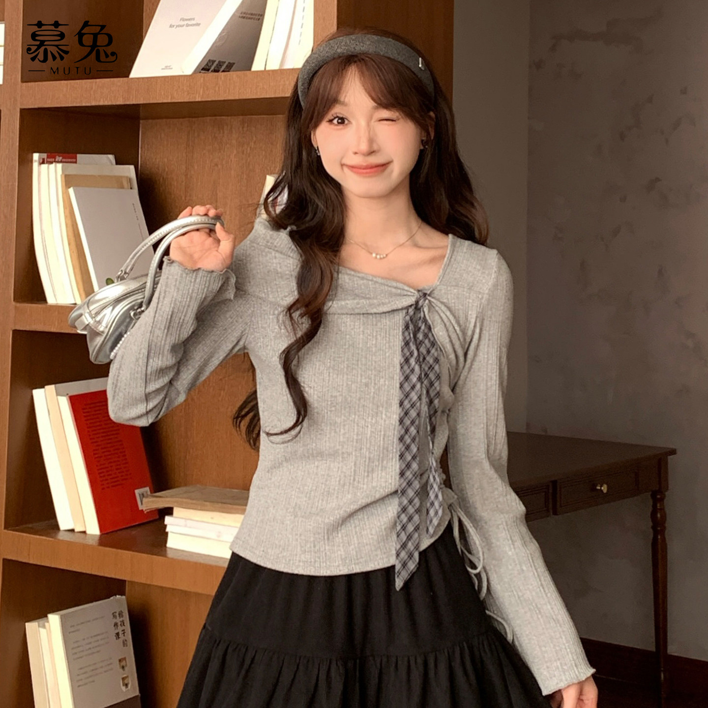 慕兔法式温柔风斜领长袖针织衫