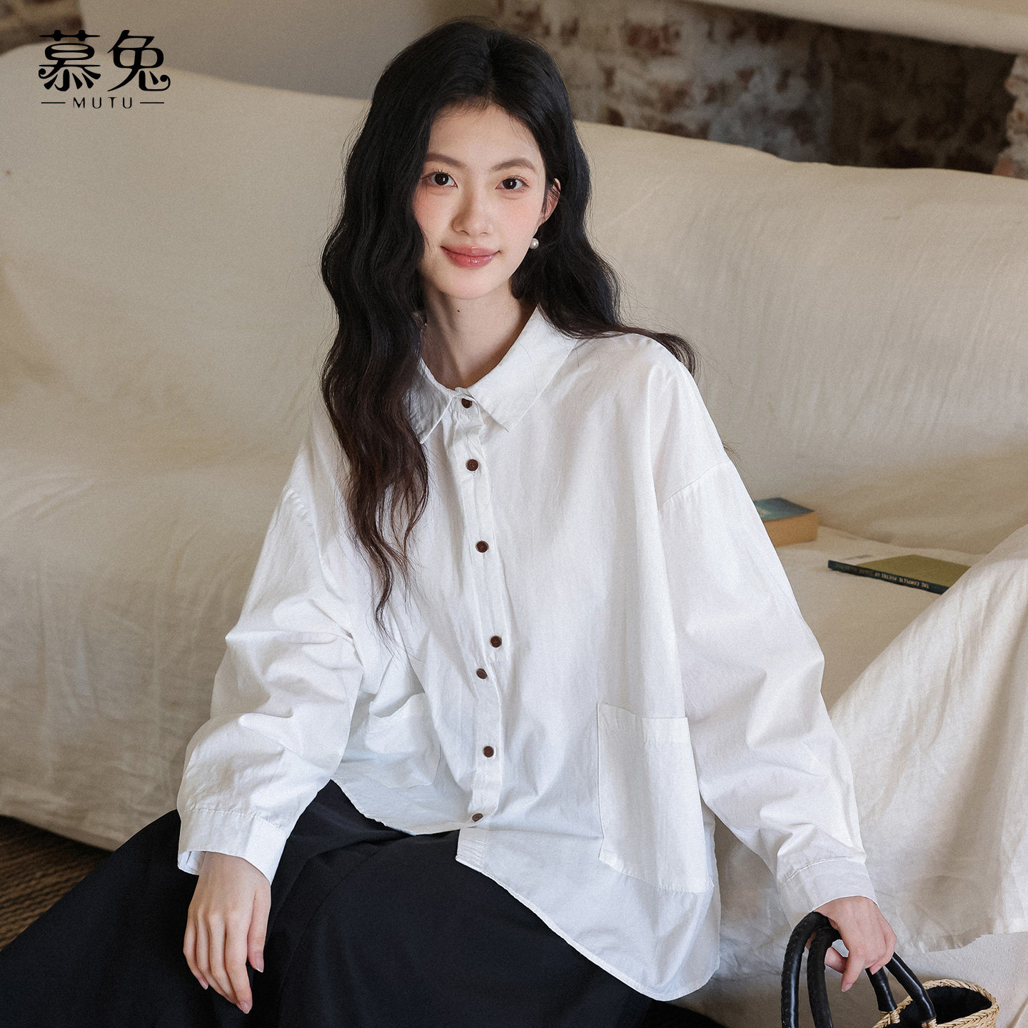 慕兔中性风白色长袖衬衫女2026春季新款设计感小众不规则宽松上衣,女装/女士精品,衬衫,淘宝优惠券,粉丝福利购,淘宝优惠卷