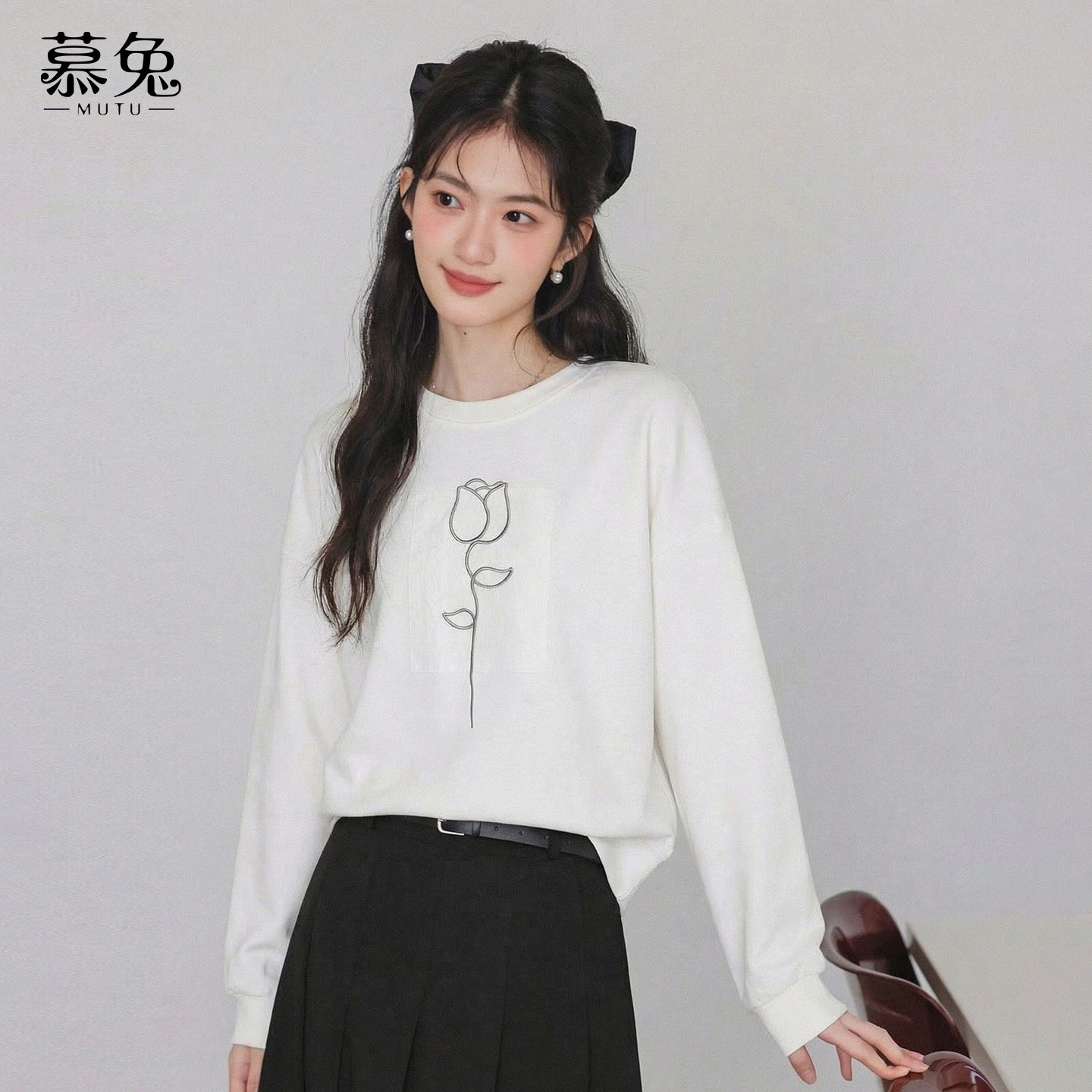 慕兔韩系花朵刺绣圆领卫衣女2026春季新款慵懒风宽松显瘦休闲上衣,女装/女士精品,卫衣/绒衫,淘宝优惠券,粉丝福利购,淘宝优惠卷