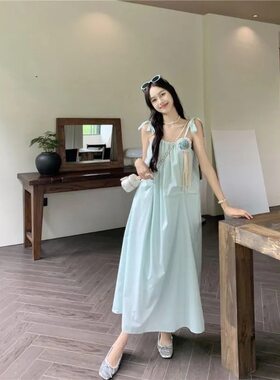 海边度假风薄荷绿吊带连衣裙女