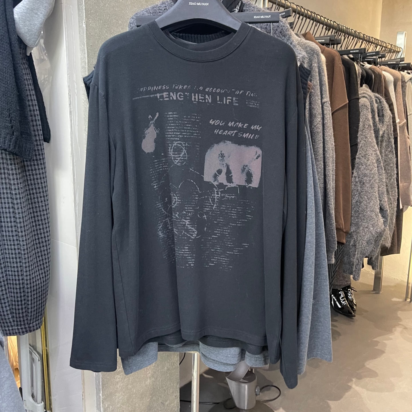 设计感做旧复古印花长袖T恤女