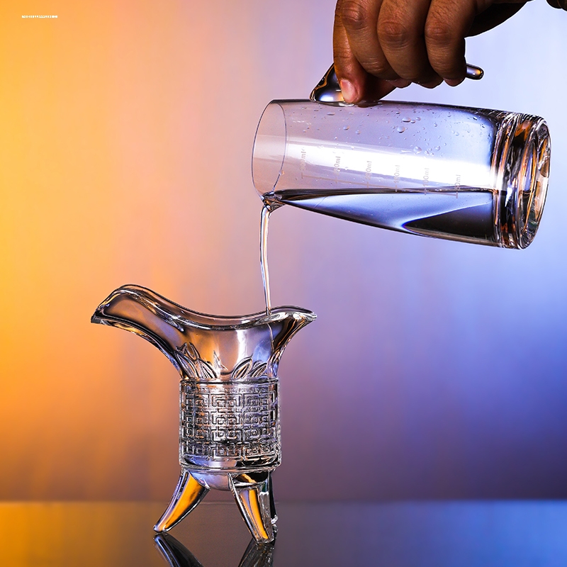 帝王杯套装中式玻璃仿古爵杯金樽礼盒送人白酒酒具三足杯创意小号