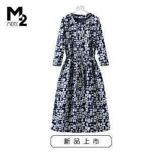 M2女装春秋新款宽松大码中年妈妈印花洋气中袖袖连衣裙