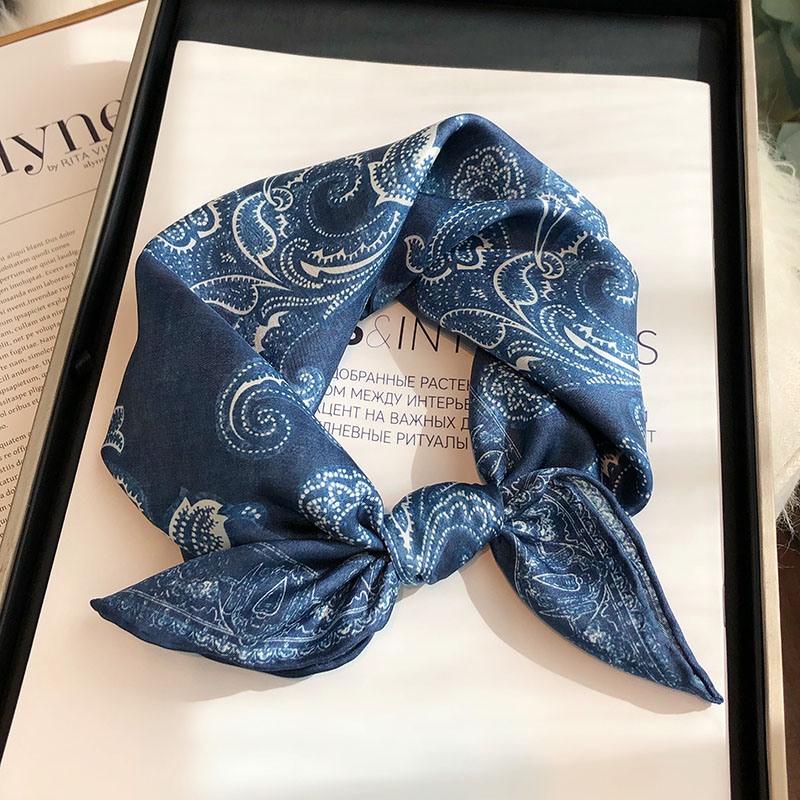 蓝色100%真丝丝巾小方巾春秋百搭