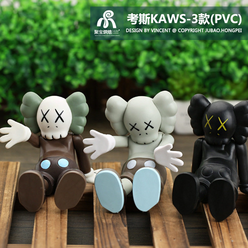 盲盒手办芝麻街KAWS考斯卡通模型公仔创意手机支架车载内饰摆件X