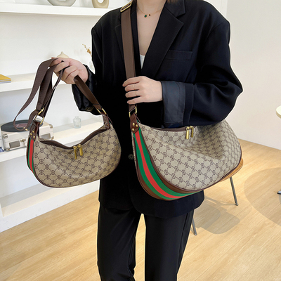 2025春夏新款大小号印花女包高级感女包包大容量斜挎包百搭单肩包