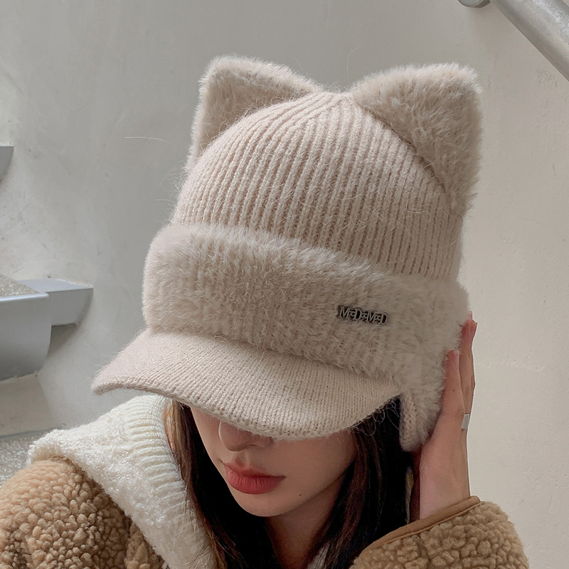 毛线鸭舌帽逛街甜美可爱女冬猫耳