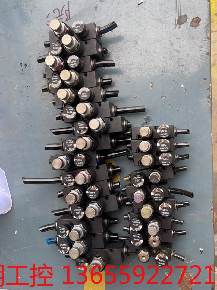 议价 PISCO调压阀RVUM8-8/，有15个，RVUM6-6有