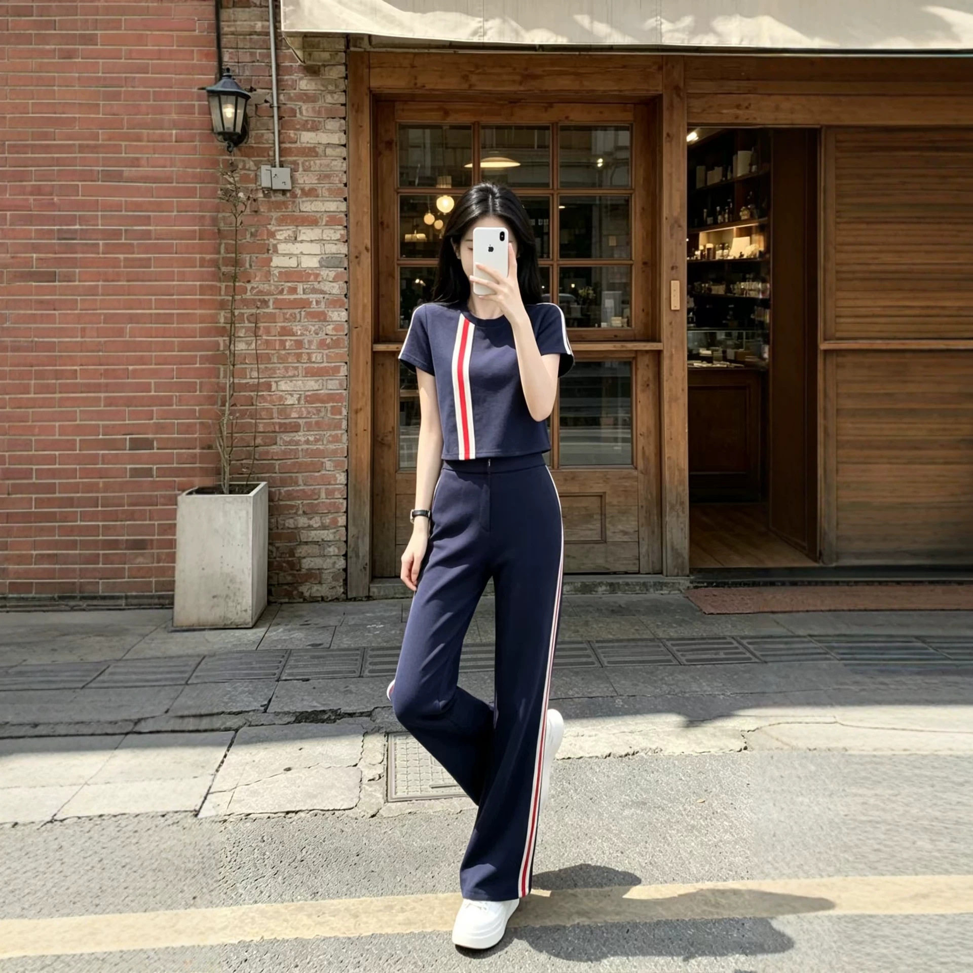 夏装搭配一整套藏蓝色休闲时尚运动套装女夏显瘦短袖阔腿裤两件套