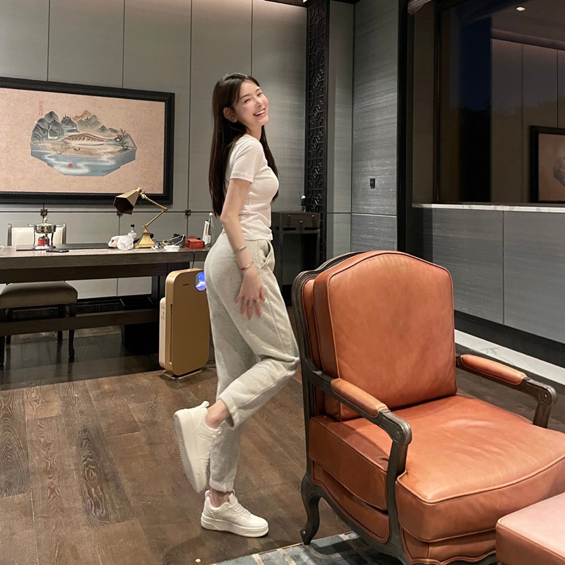 花三三同款运动裤休闲松紧腰