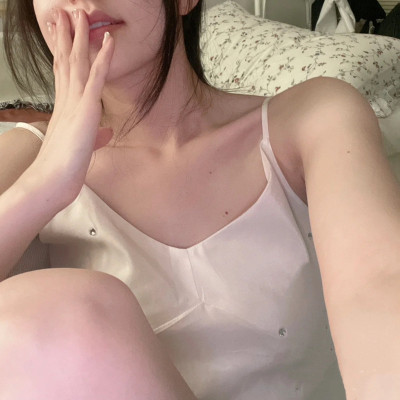 网红花三三同款 烫钻珍珠白宽松高干文女主无袖吊带连衣裙