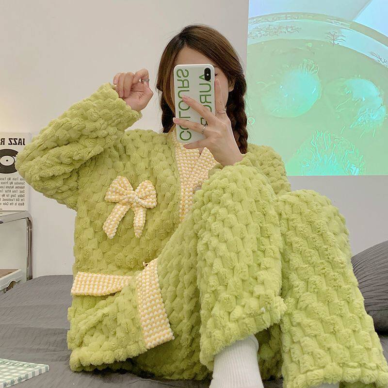 CORAL VELVET PAJAMAS FOR WOMEN AUTUMN AND WINTER SWEET AND CUTE 2023 NEW AVOCADO GREEN VELVET THICKENED LOUNGEWEAR SET