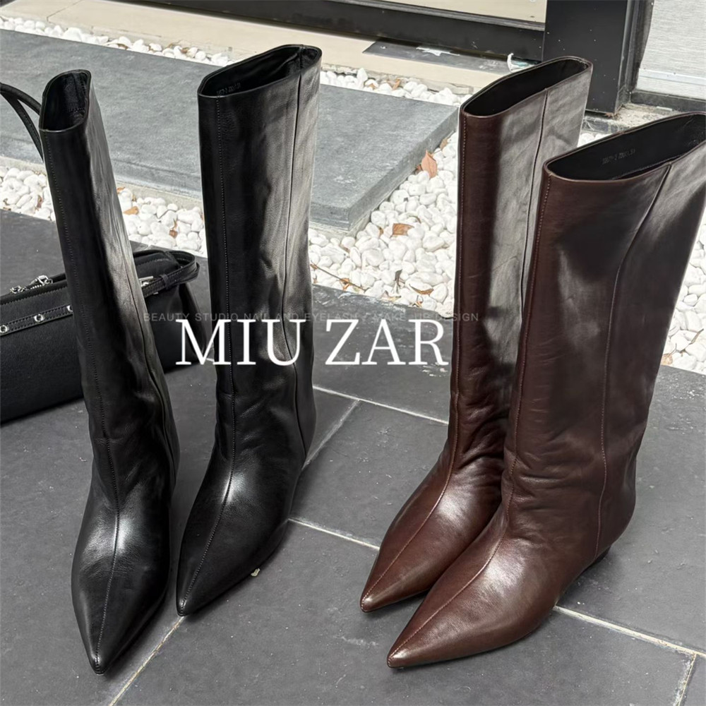 妙莎MIUZAR女鞋2026秋季新款尖头时装靴高筒净版真皮骑士靴套筒
