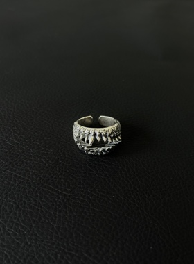 小心袖口 Vintage铁牙齿中古戒指阿克斯风格复古金属暗黑小众指环