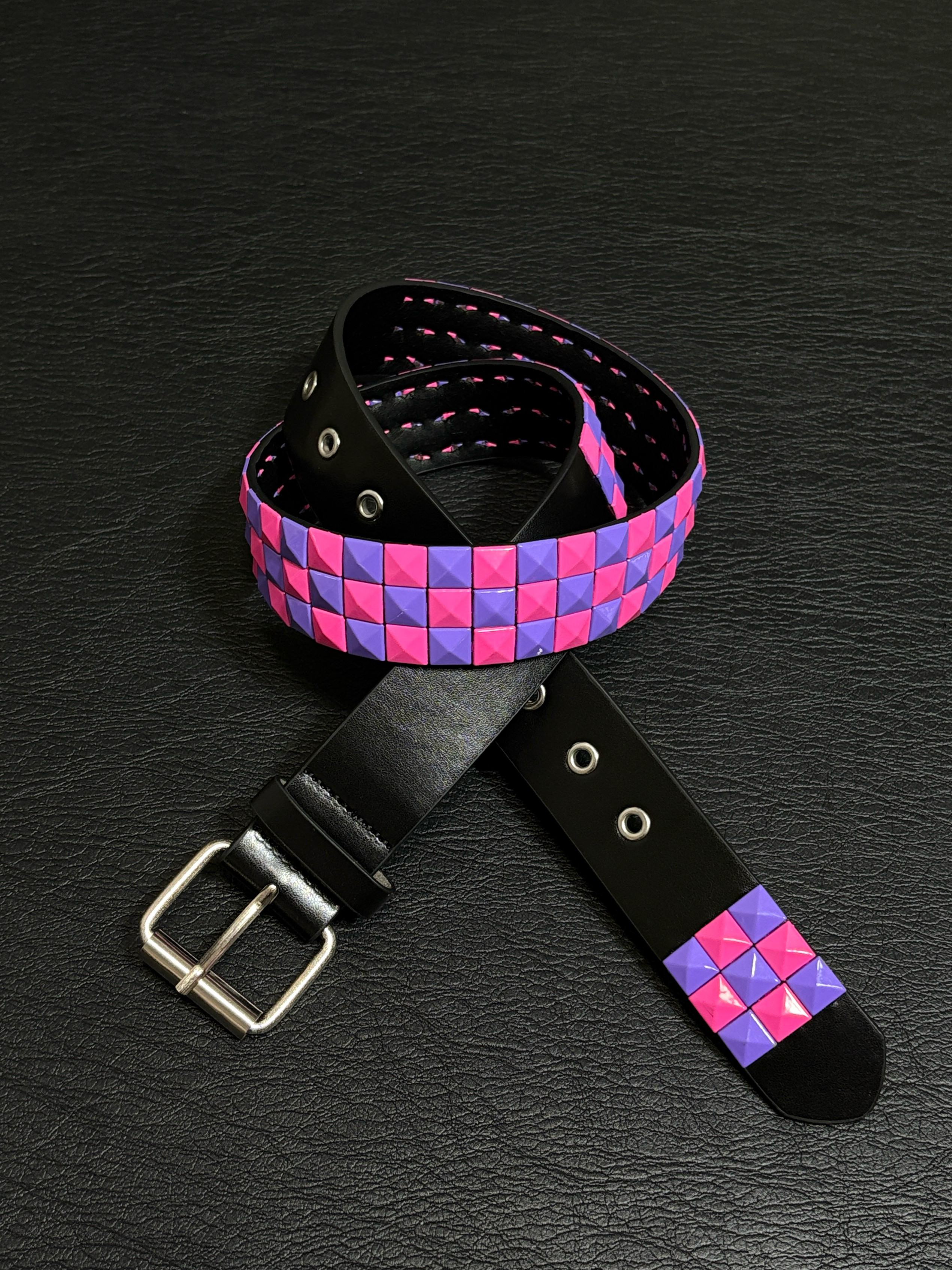 小心袖口「霓虹方块」Vintage中古亚克力铆钉腰带y2k亚文化皮带,服饰配件/皮带/帽子/围巾,腰带/皮带/腰链,淘宝优惠券,粉丝福利购,淘宝优惠卷