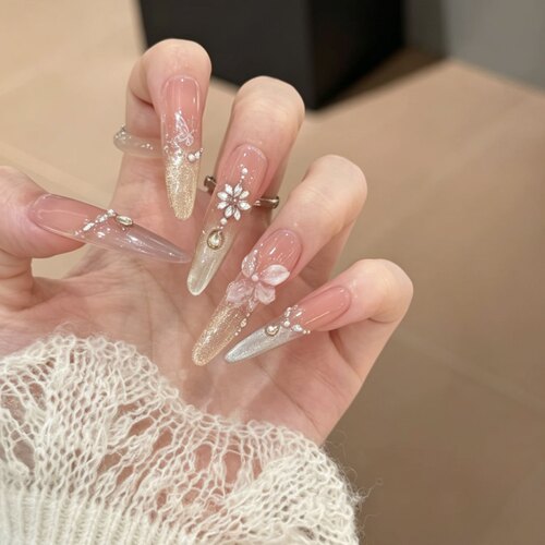 【梨花落】手工穿戴甲纯欲高级多巴胺彩色猫眼雕花碎钻显白美甲贴